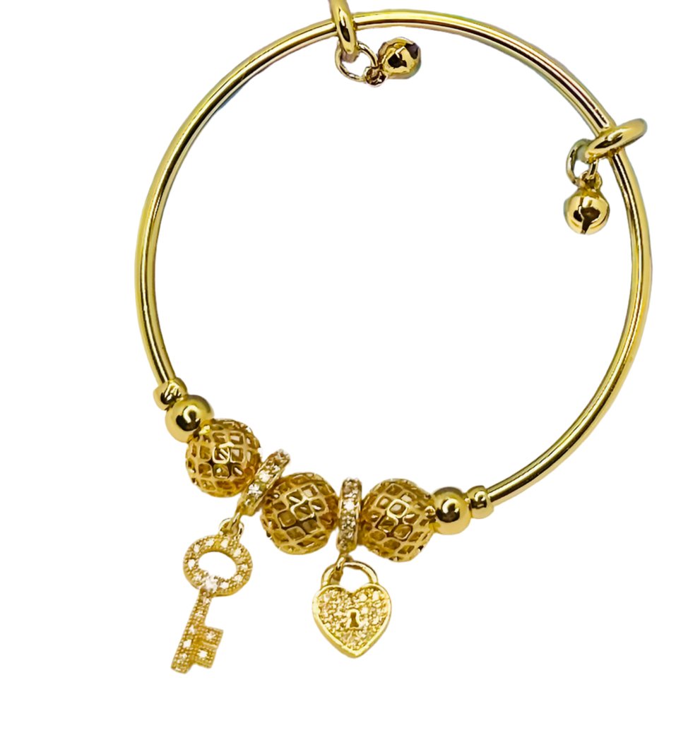 Beautiful 18k Gold Plated Designer Inspired Charm Bangle For Women Tarnish Free - MillenniaWorld.com