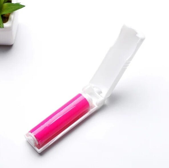 Creative portable foldable hair removal brush roller - MillenniaWorld.com